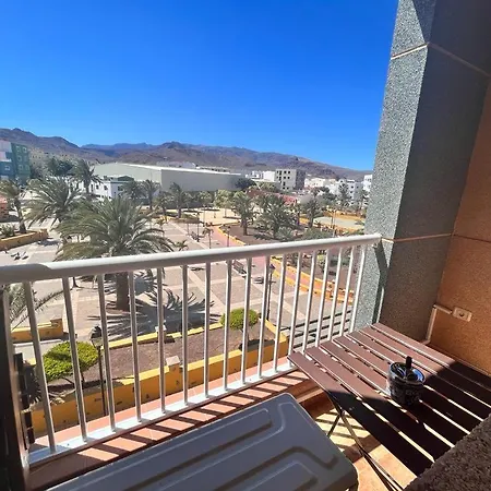 Apartament Melo Vecindario-near Airport-elevator-garage