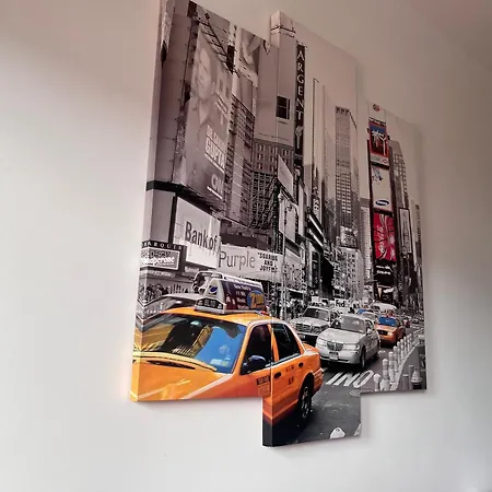 Melo Vecindario-near Airport-elevator-garage *